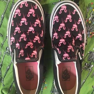 Flamingo vans